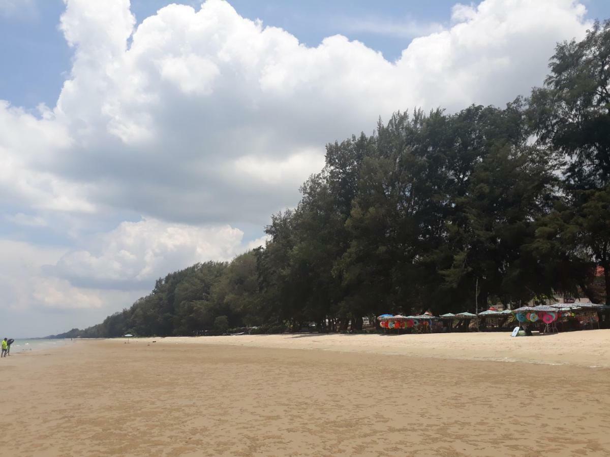 Mae Rampung Beach House คาราโอเกะและสระเด็ก Rayong Kültér fotó